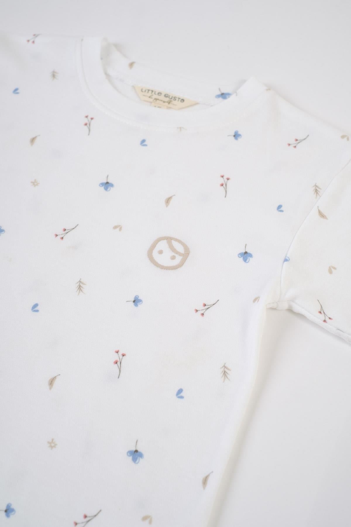 Organic Cotton T-Shirt with White Flowers - Soft & Eco-Friendly