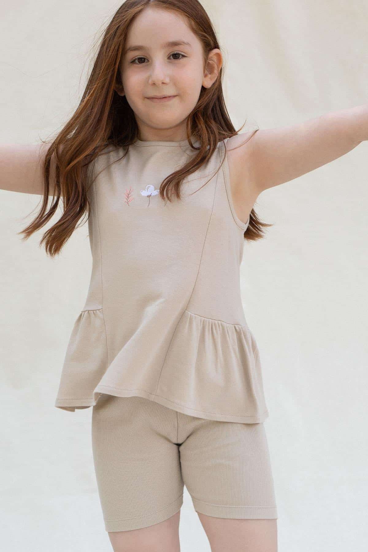 Beige Organic Cotton Short Ribbed Leggings for Kids | Soft & Durable