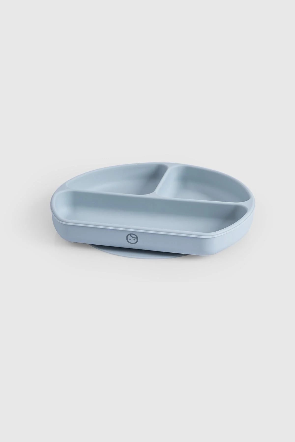 3-compartment baby feeding plate with lid in blue, designed for organized mealtime and minimizing spills.