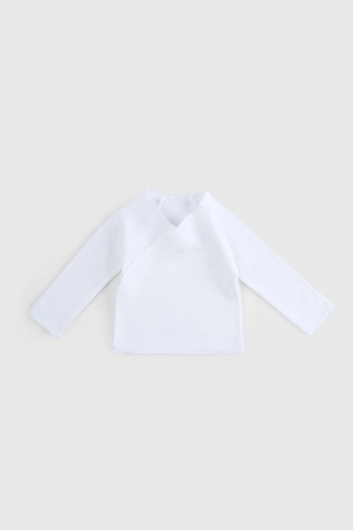 Organic cotton kimono-style top for newborns, GOTS certified, soft and chemical-free, part of a 10-piece set.