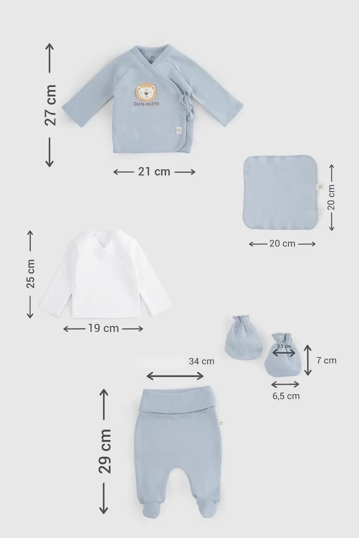 Organic cotton lion newborn set in blue, 10 pieces including kimono top, trousers, bib, and more.